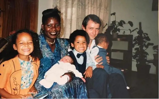 Steven Bartlett and his family in Botswana, Africa in 1992. He with his mom and dad along side his older brother and sister.
