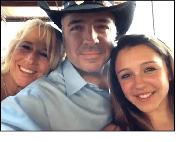 Joe Pags captured his wife Jenny and daughter Gabby on Facebook Post on June 9, 2012